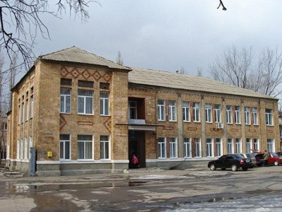 Здание Харцызской Школы Искусств.